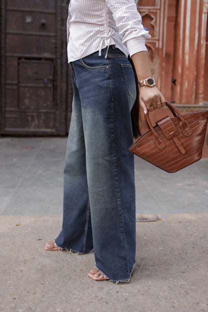 The Amara Croc Tote - Eternal Structure