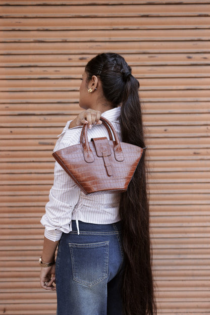 The Amara Croc Tote - Eternal Structure